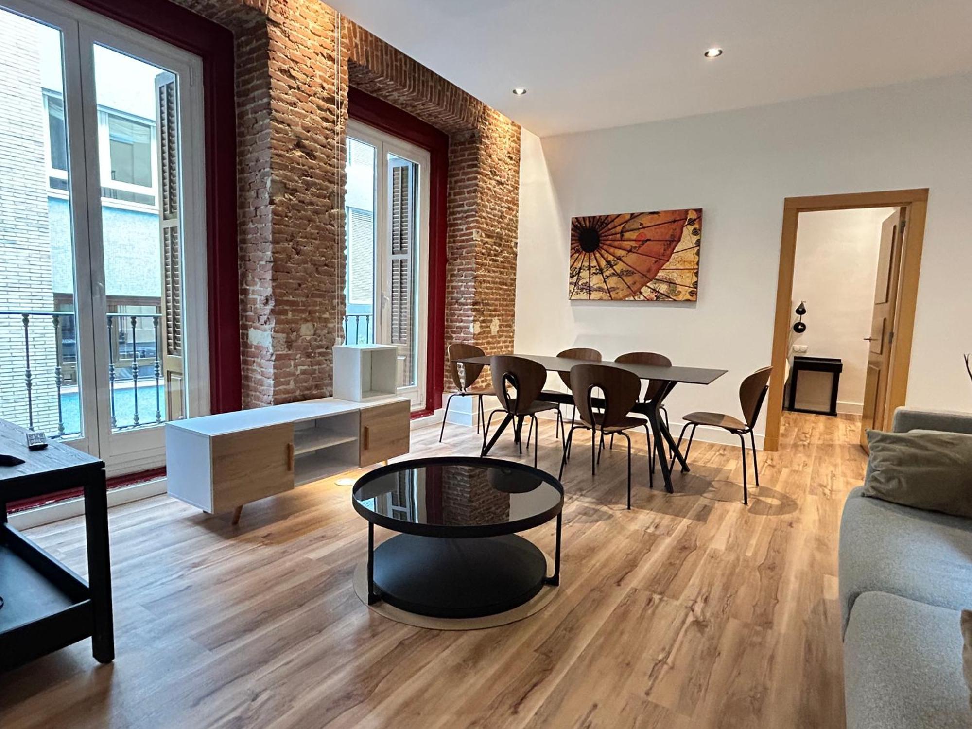 Appartement Large 2 Bedroom Near Gran Via Madrid